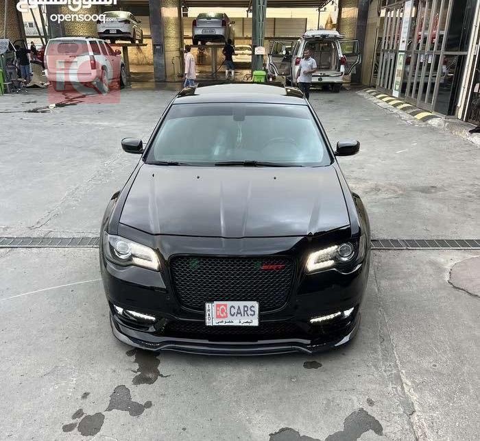 کرایسلەر 300